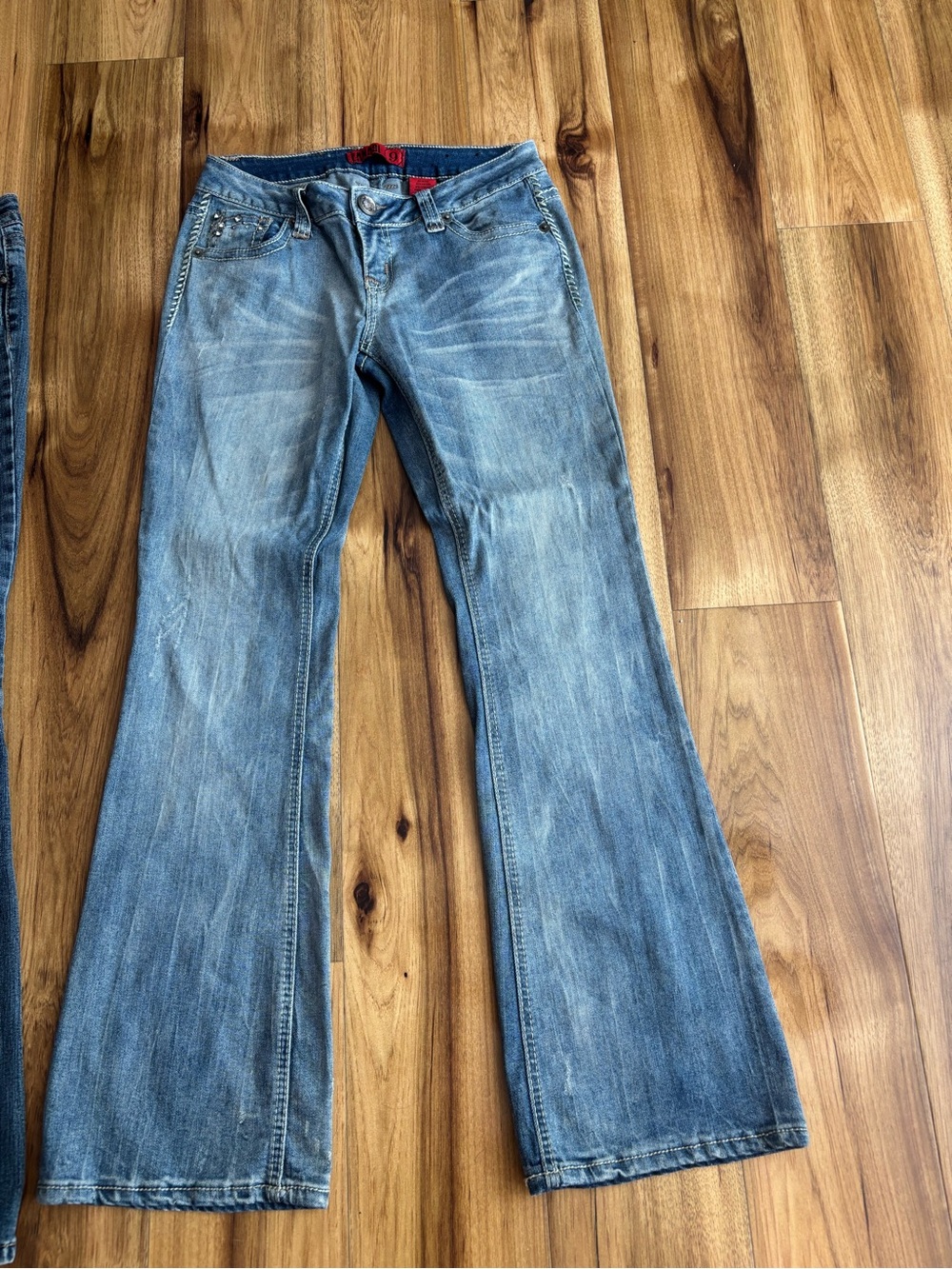 Zanadi Denim Flare Jeans in Light Blue Wash